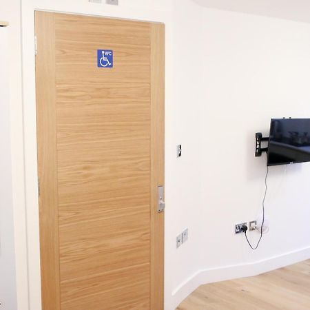 Lovely Studio Apartment With Access For Wheel-Chairs In Sydenham Londyn Zewnętrze zdjęcie