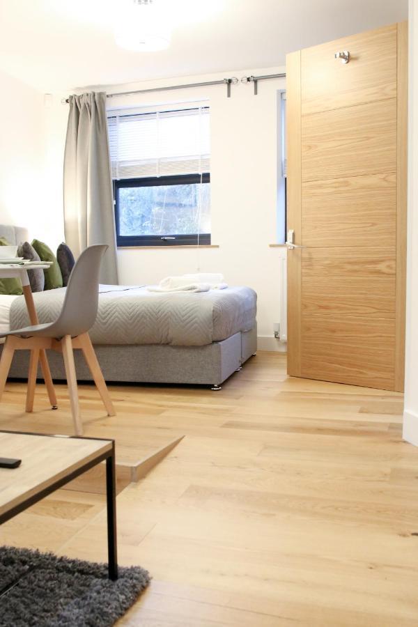 Lovely Studio Apartment With Access For Wheel-Chairs In Sydenham Londyn Zewnętrze zdjęcie