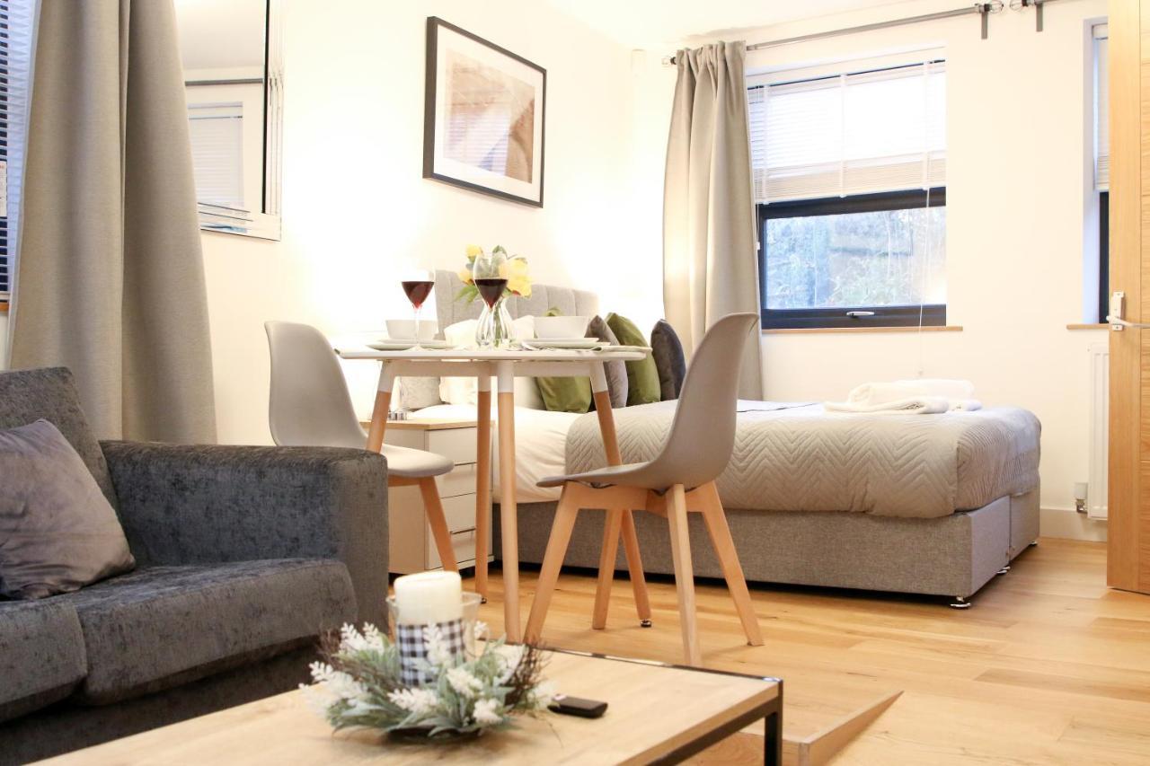 Lovely Studio Apartment With Access For Wheel-Chairs In Sydenham Londyn Zewnętrze zdjęcie