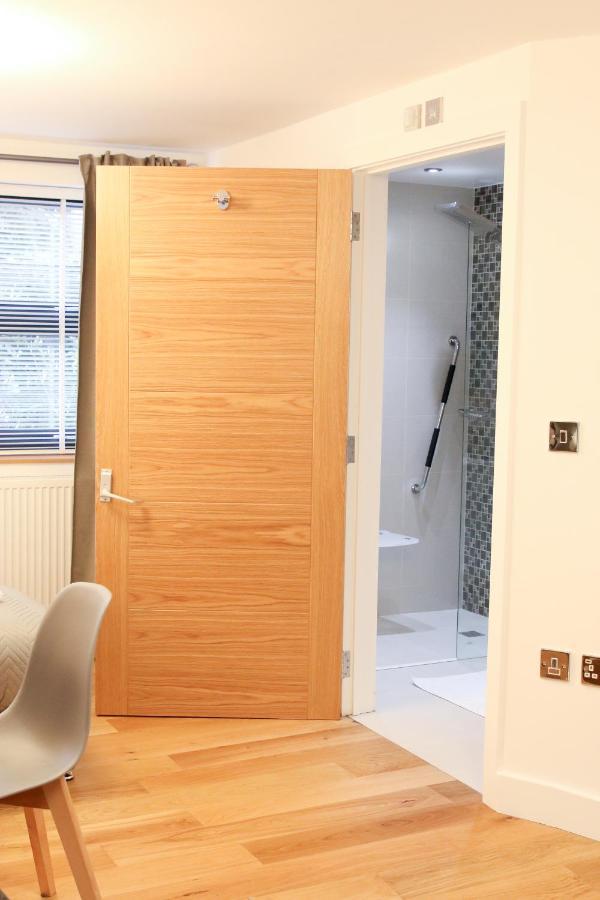 Lovely Studio Apartment With Access For Wheel-Chairs In Sydenham Londyn Zewnętrze zdjęcie